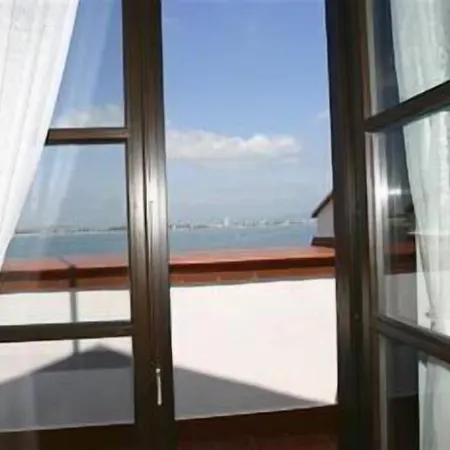 Hotel Trinity Sea