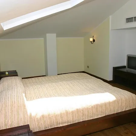 Hotel Trinity Sea 3*