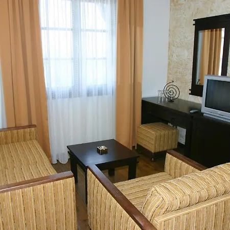 Hotel Trinity Sea